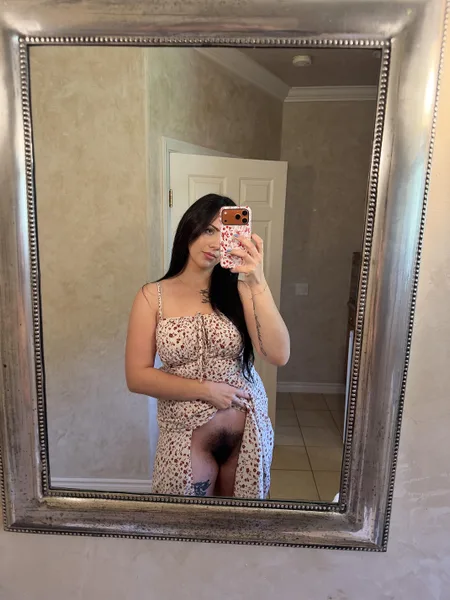 I spy with my little eye.. a thick ass bush.