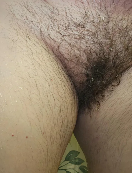 Hairy...wet...curly loveliness..💖