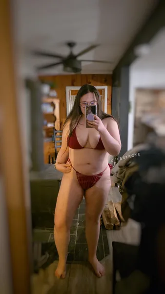Thick milf bikini
