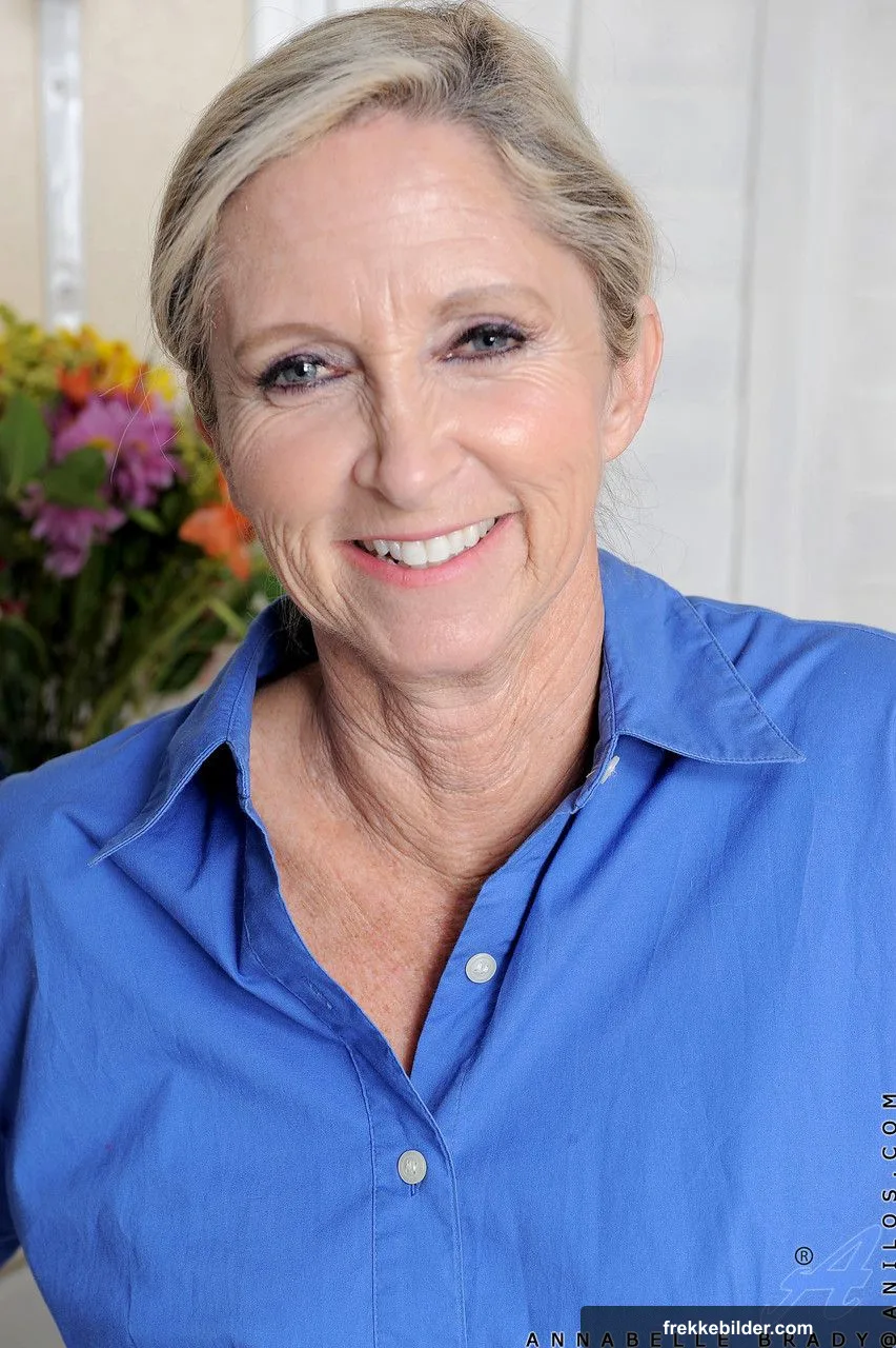Nakne Kvinner