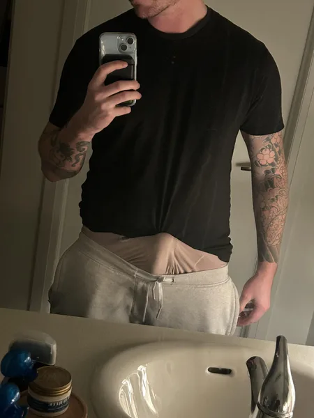 28, bi