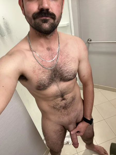Horny hotel pics