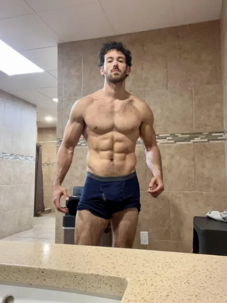 6’2 200