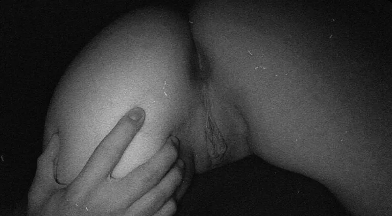 a Couple 25yo