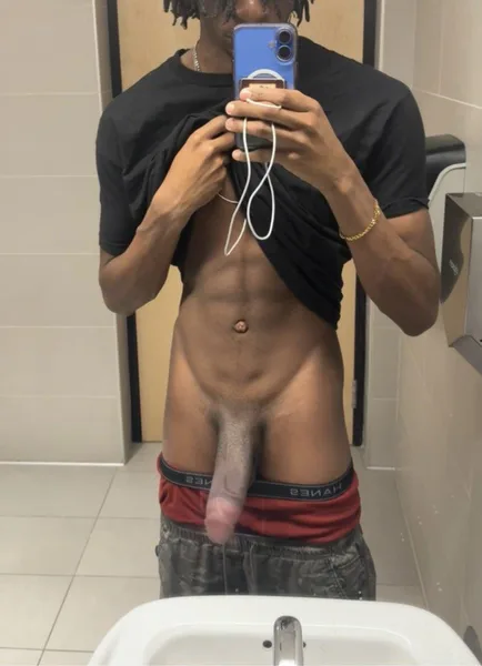 Wanna lick it while I pee?