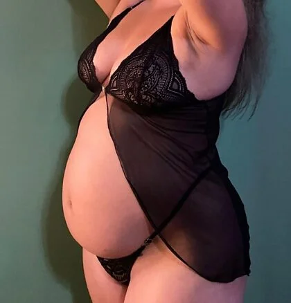 Hardcore sex with a pregnant woman! Are you up for it? 