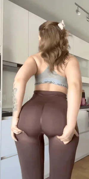 skip dinner, you can just eat my ass instead [f]