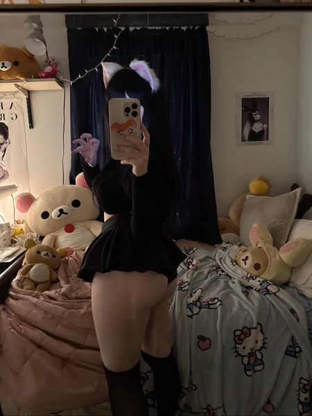 don’t get shy now… i see u :p