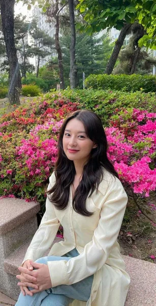 Kim Ji Won