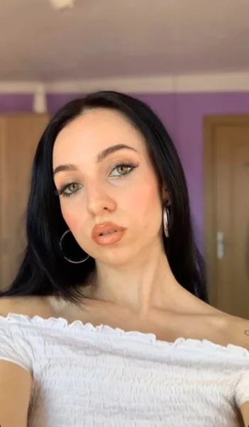 Chloe Spiciu