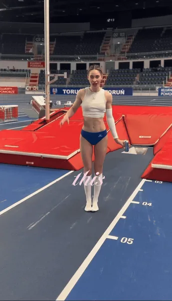Pole Vaulter, Valentyna Iakovenko