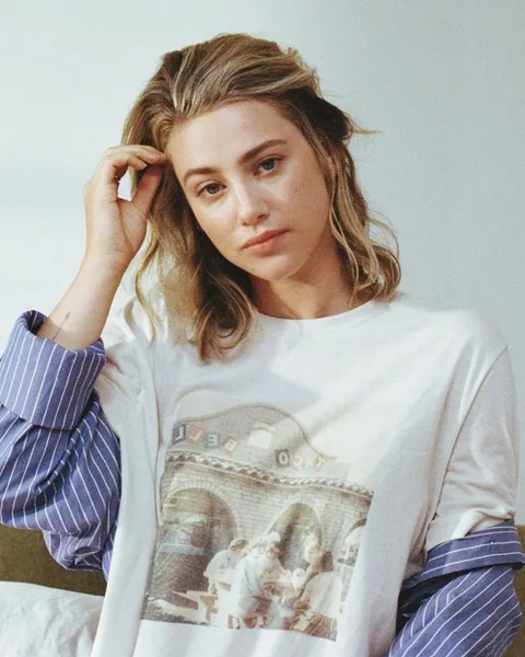 Lili Reinhart