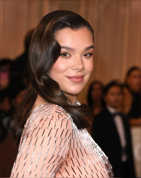 Hailee Steinfeld