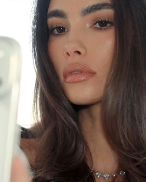 Cindy Mello