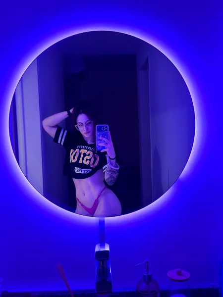 fave mirror shot