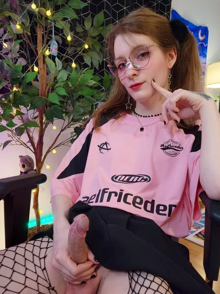 Is it as pink as my T-shirt? 🤭