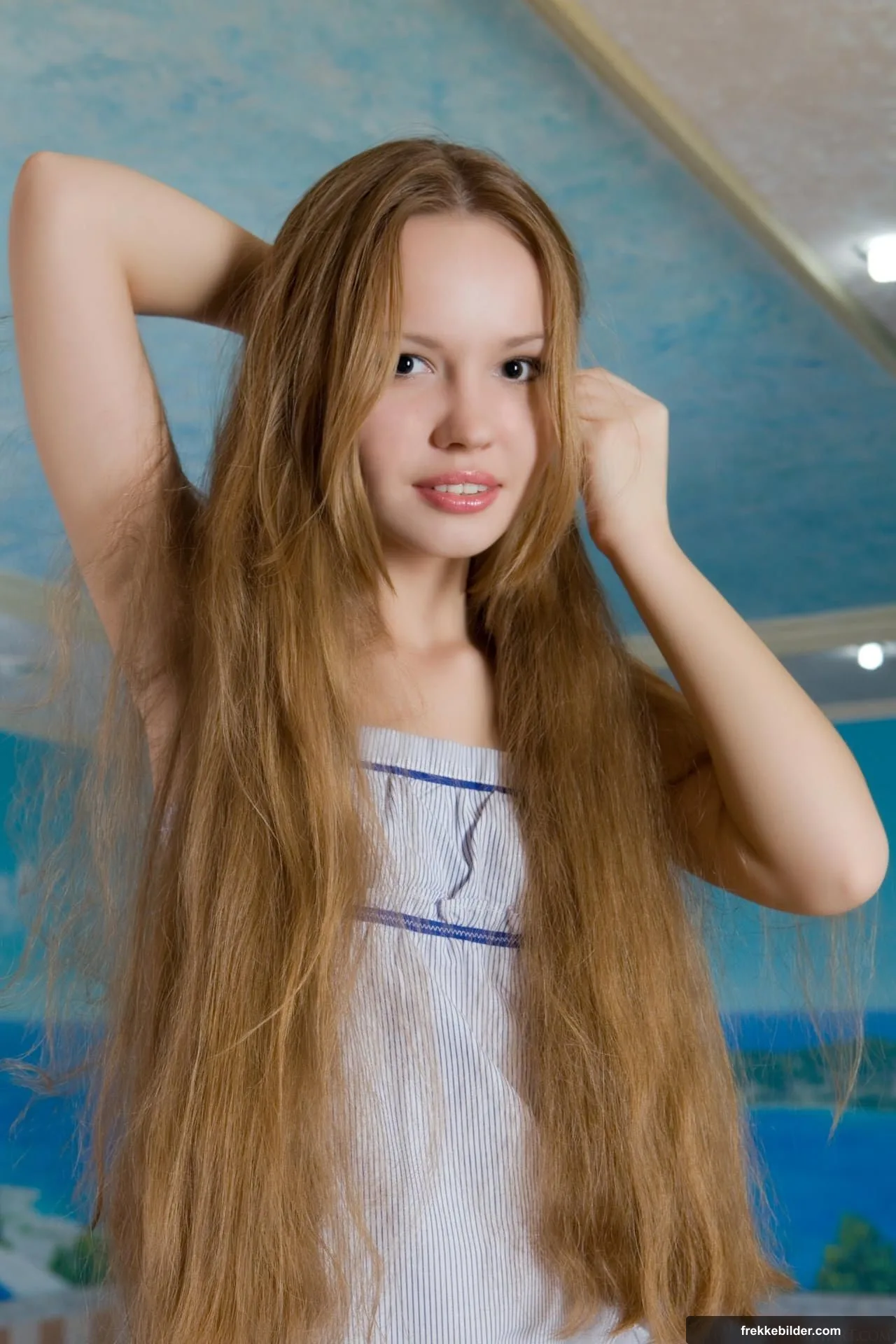 Unge Jenter (18+)