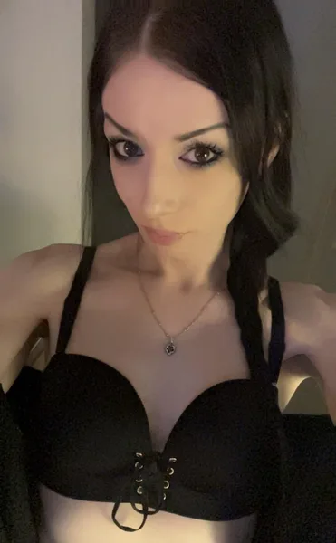 will you accept nudes from me daddy?