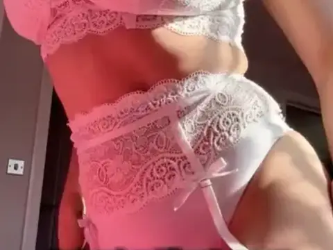 Past the calendar but extra curvy and milky ❤️
