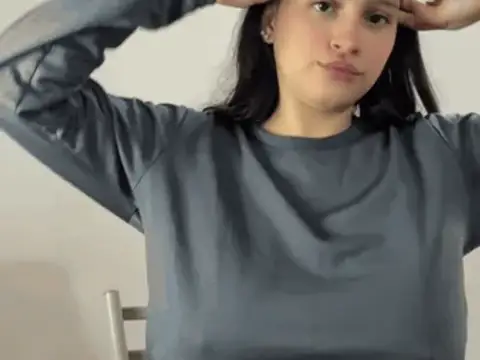 natural and saggy reveal