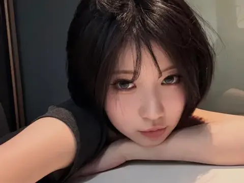 Asa from BABYMONSTER
