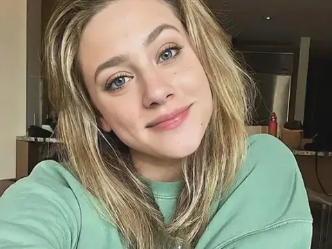 Lili Reinhart