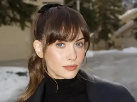 Alison Brie
