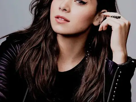 Hailee Steinfeld