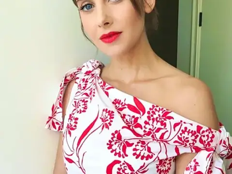 Alison Brie