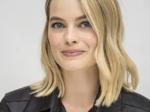 Margot Robbie