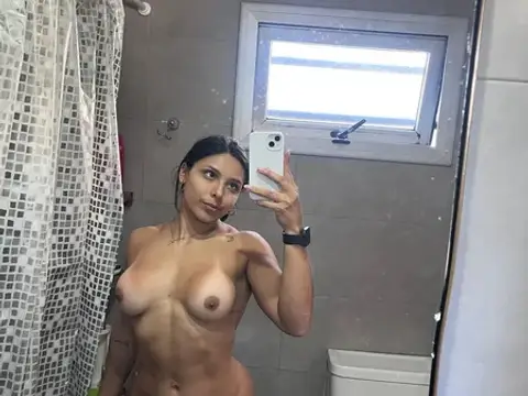 Play with my tight body please