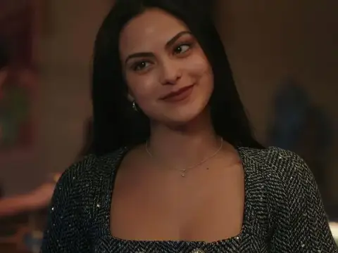 Camila Mendes