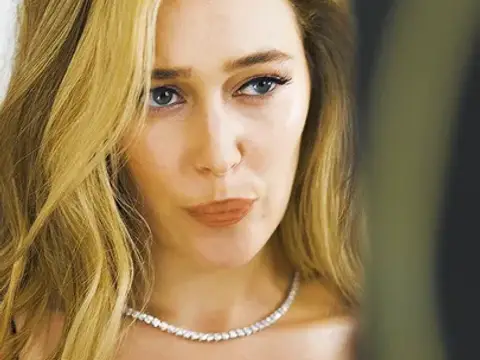 Alycia Debnam-Carey
