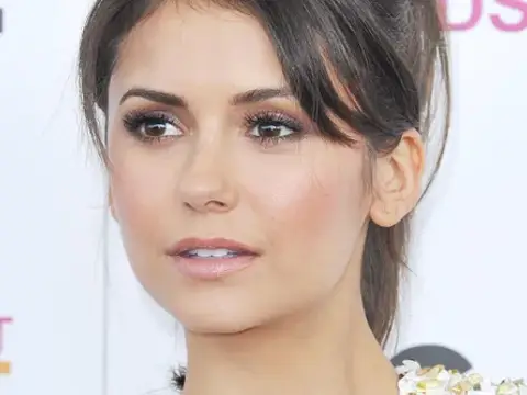 Nina Dobrev